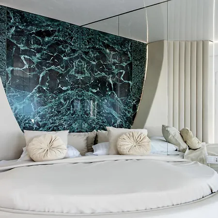 Quorum - Z Widokiem Na Odre By Bqqk Wroclaw